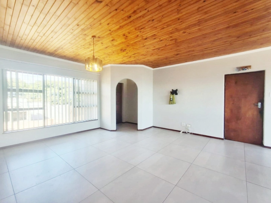 To Let 3 Bedroom Property for Rent in Wilderness Central Western Cape